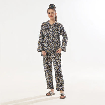 Sajiero Dark Petals Linen Pajama Suit