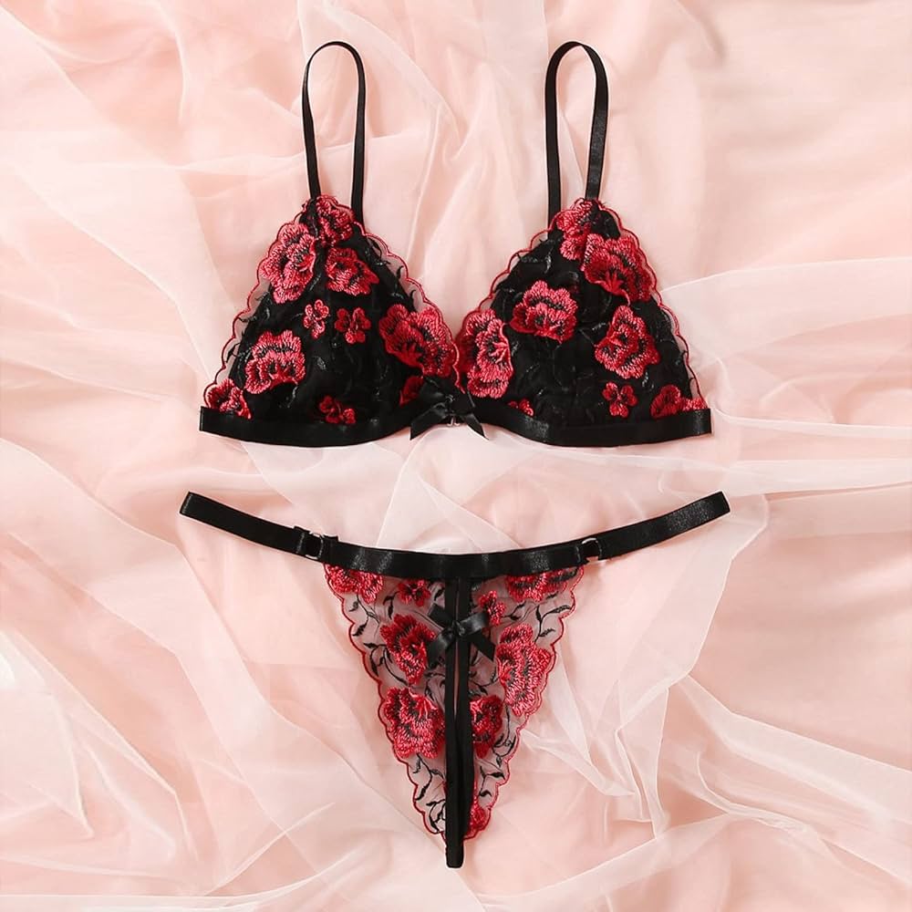 Sajiero Rose Red Erotic Embroidered Padded Bra and Panty Set