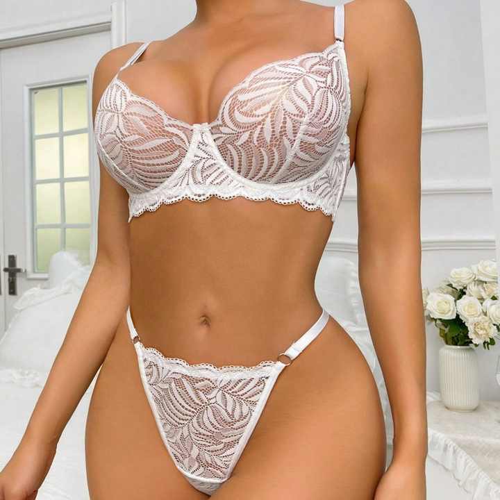 Sajiero Haval Embroidered Non Padded Bra and Panty Set