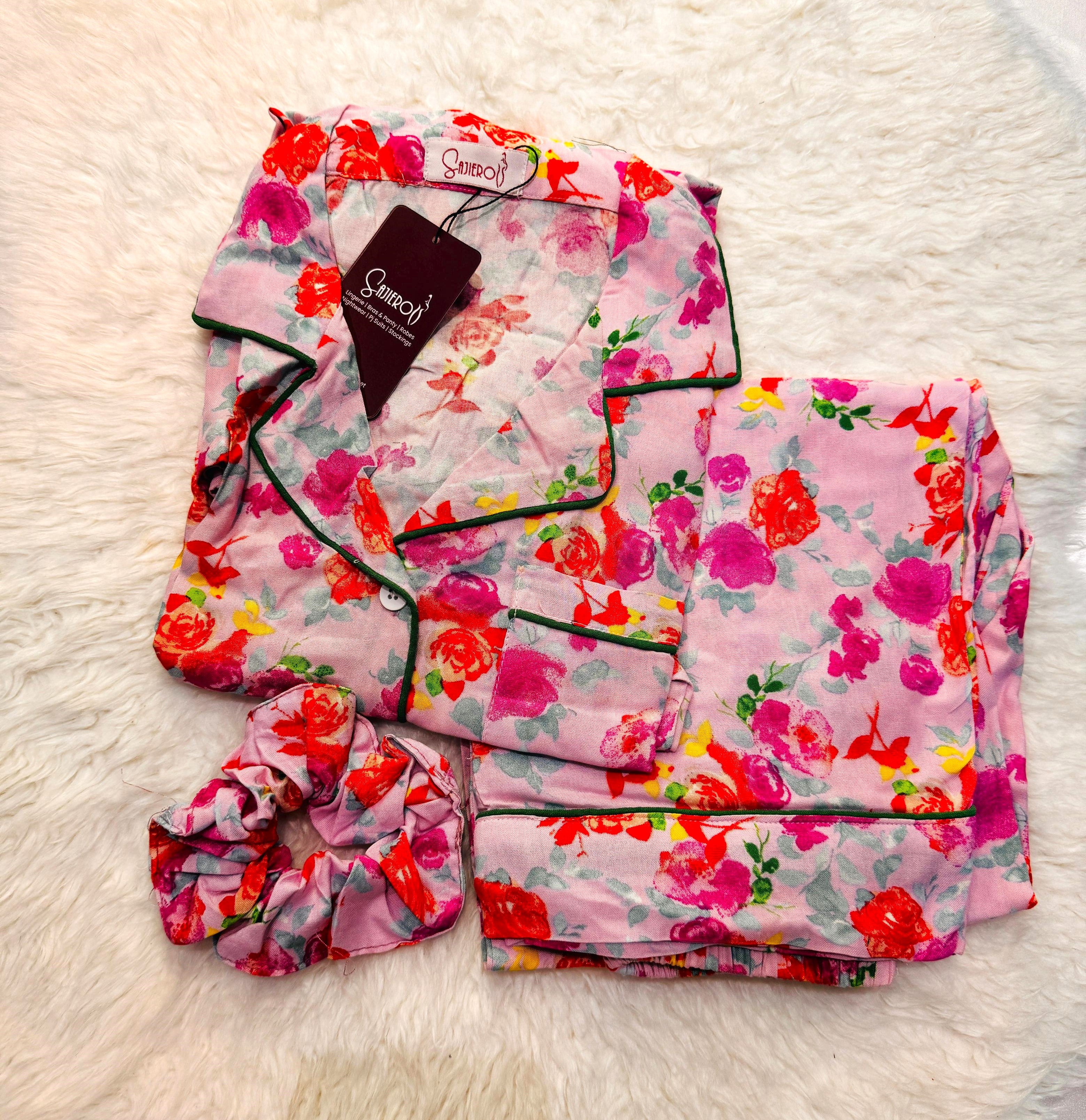 Comfortable Boski linen pajama set for women.